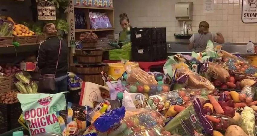 Alimentos gratis en bancos de comida en Pueblo Colorado