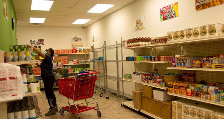 Comida Gratis en Rockford, Illinois: Encuentra un banco de comida cerca de ti